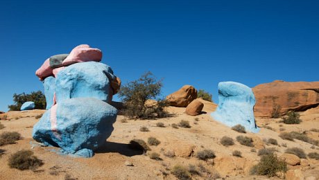 Morocco-adventure-holiday-Tafraoute-blue-rocks