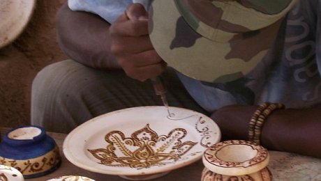 Morocco-pottery-making-holiday-decorating-henna