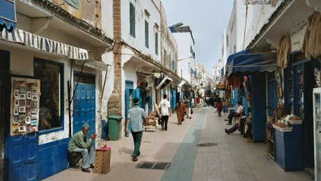 Morocco-family-holiday-Essaouira-medina street