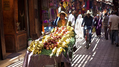 Marrakech-fruitseller-photography-holiday-Morocco
