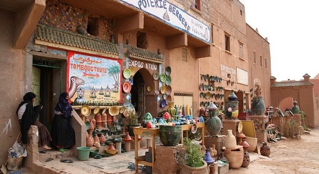 S0uthern Valley Morocco - Draa Valley Tamegroute pottery