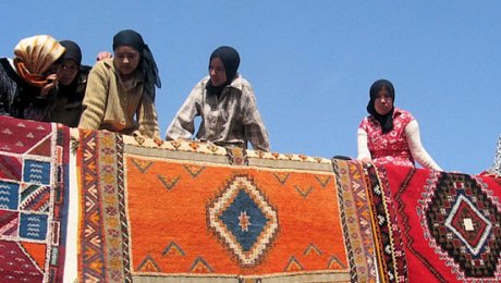 Morocco-desert-tour-tazenakht-carpets